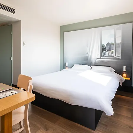 Hotel Ouest Villejean 2*